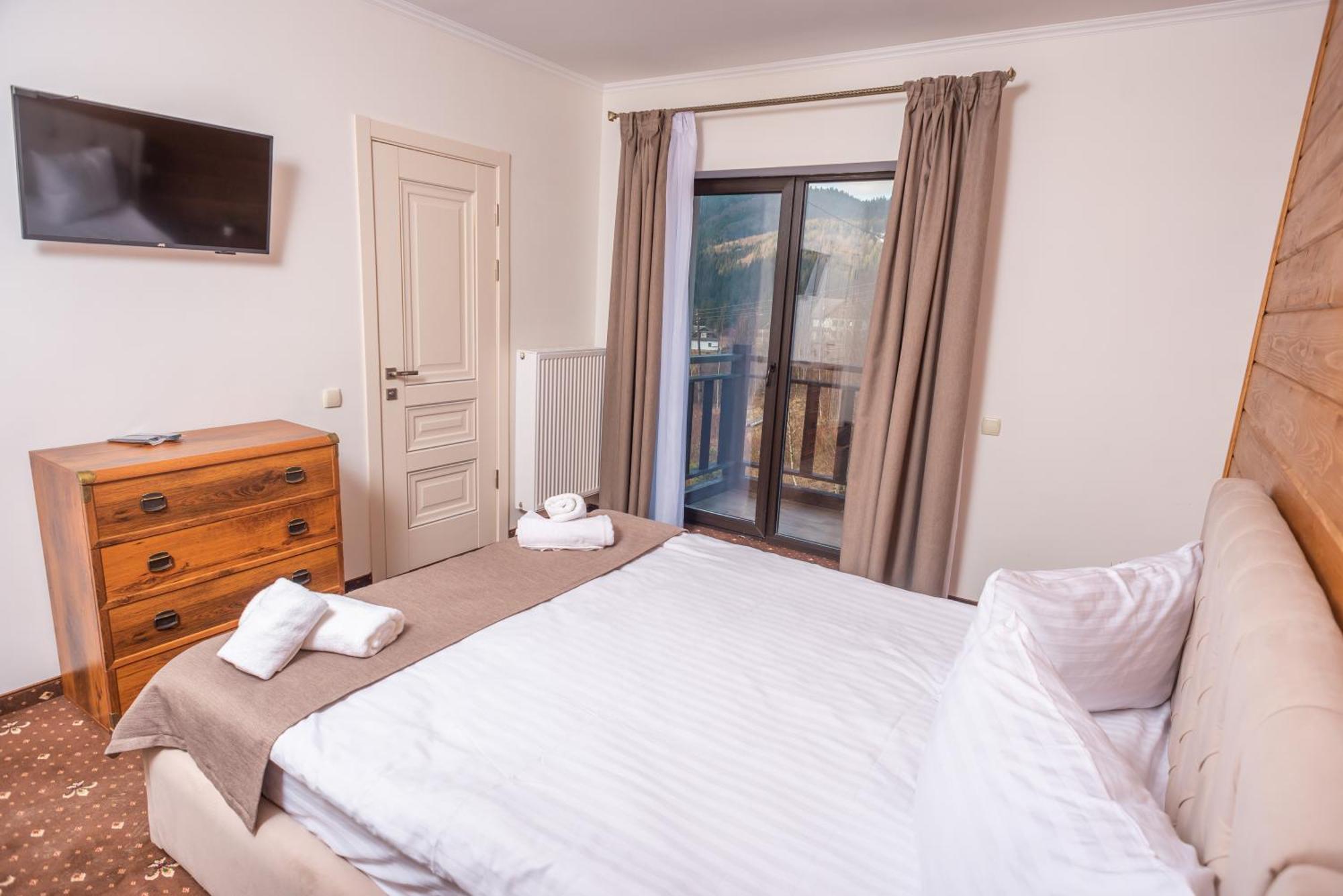 Residence Chalet & Nesh Tatariv Ngoại thất bức ảnh